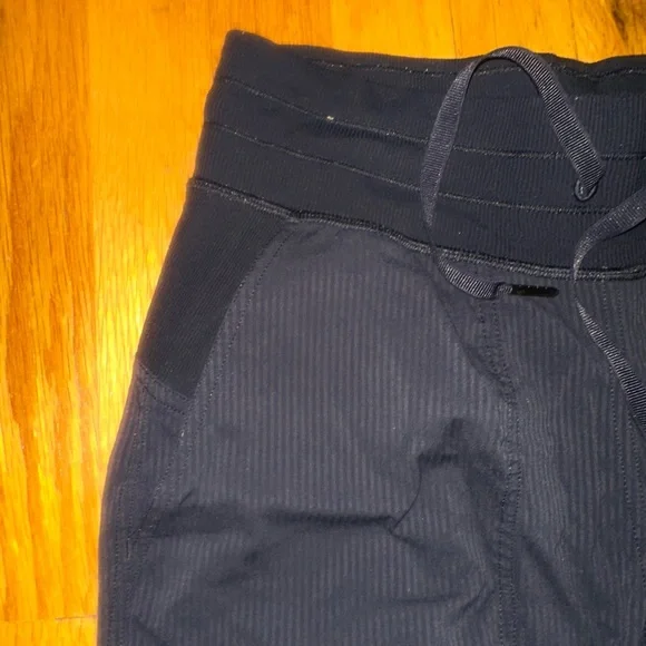 Lululemon Athletica Dance Studio Jogger - Picture 2 of 5